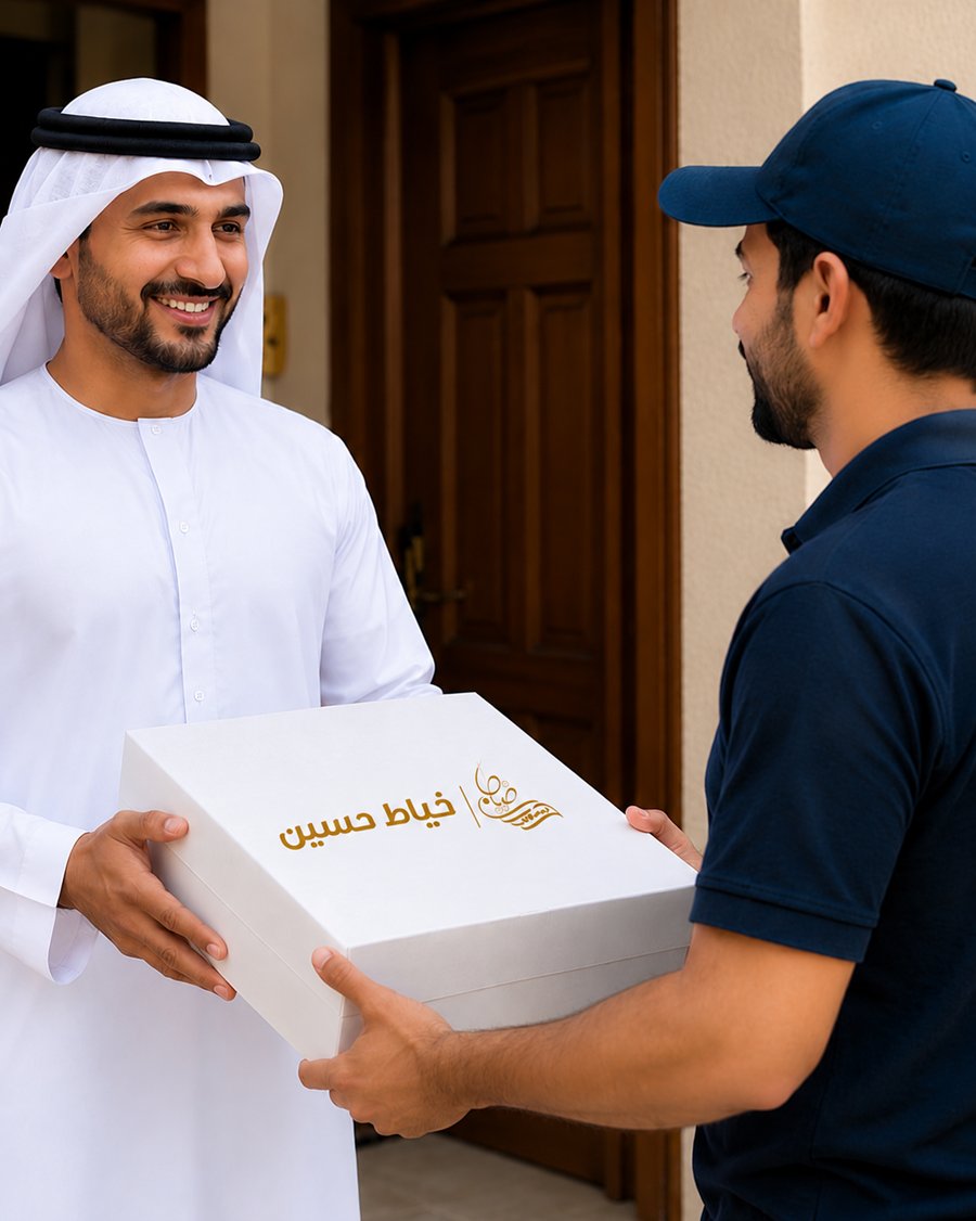 Delivery of a custom-made kandura box to a customer at his door