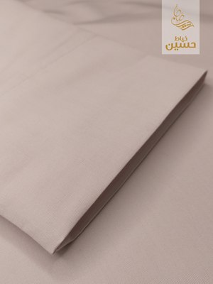 Close-up of the sleeve hem fold